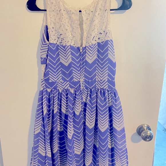 Blue/Lavender Dress with Lace Details - Picture 4 of 4